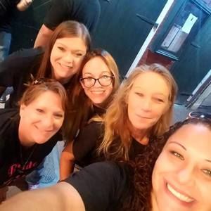 Meet your Posher, Elizabeth